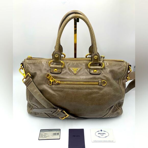 Auth PRADA Vitello Shine Bauletto Leather Tote Bag in Pomice Preloved Very Good - Picture 4 of 15
